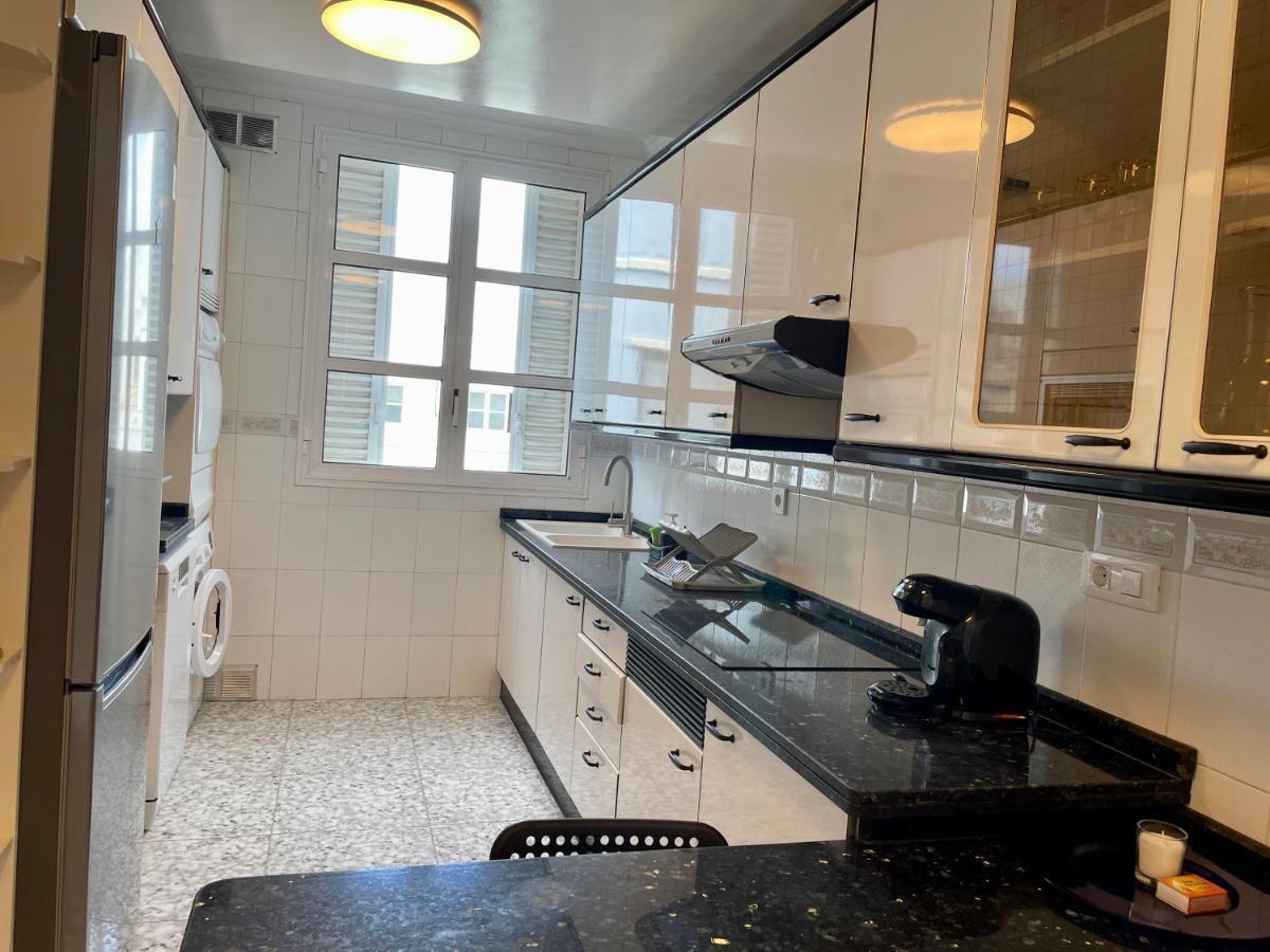 Homeforguest Amplio Apartamento En Triana Appartement