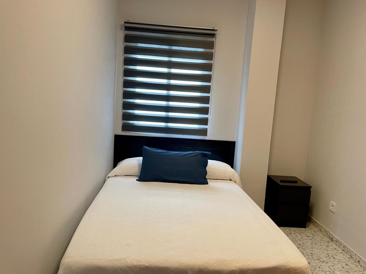 Homeforguest Amplio Apartamento En Triana
